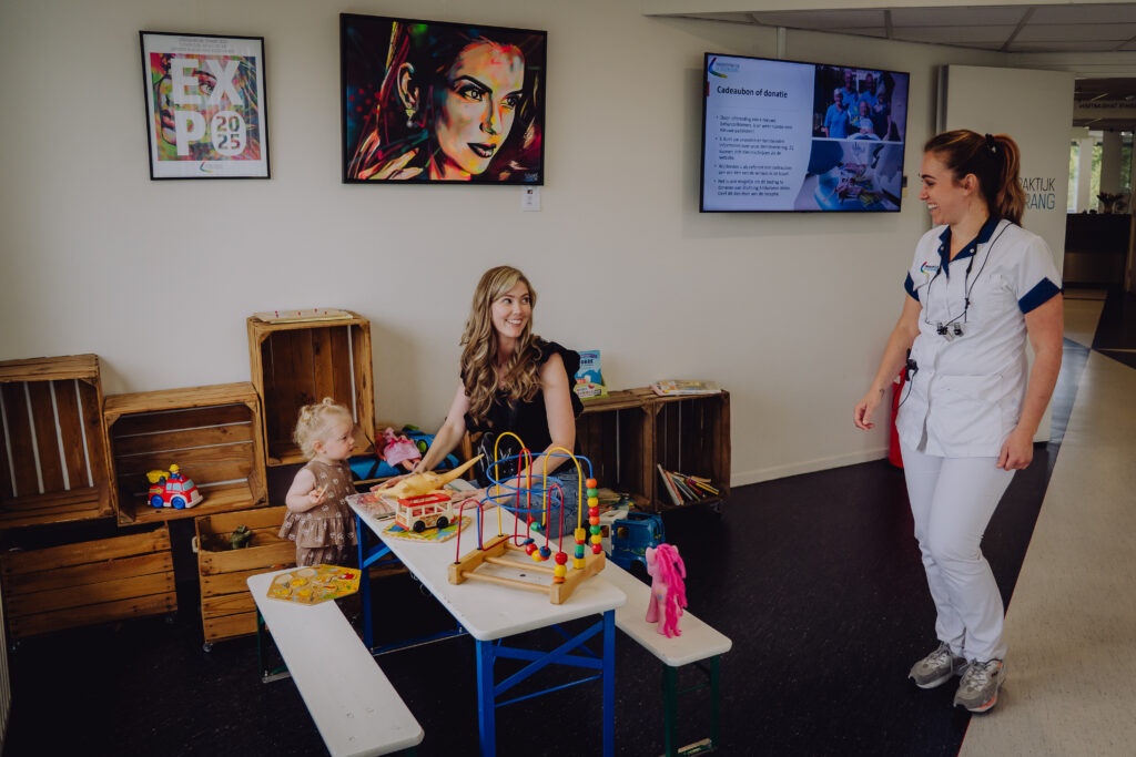 Wachtkamer foto contact pagina